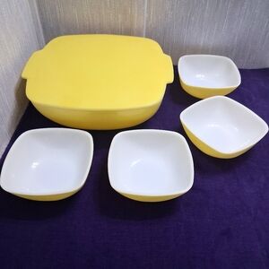 Vintage Pyrex Square Hostess Set Sunny Yellow Excellent